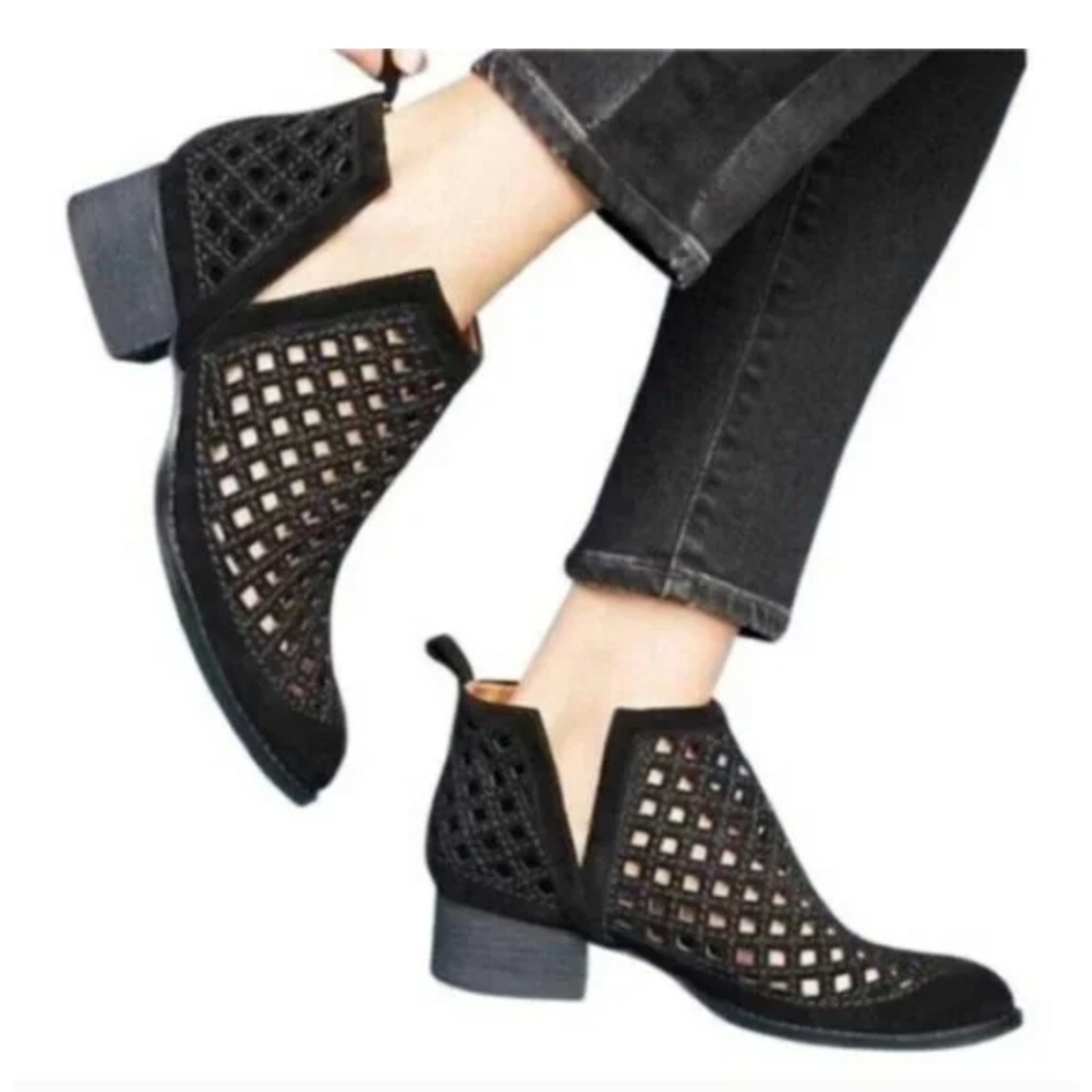 JEFFREY CAMPBELL Taggart Black Leather Ankle Bootie Boots Cut Outs Sz 7.5